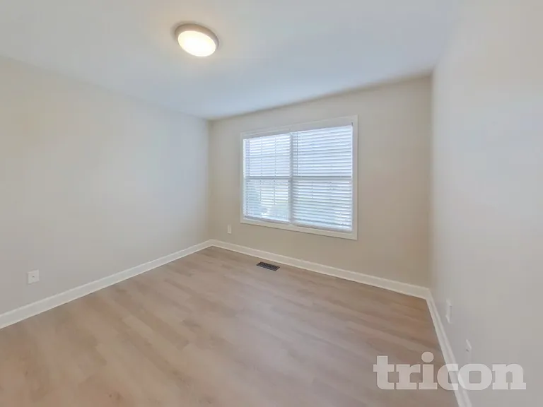 203 Stephen St — Photo 11