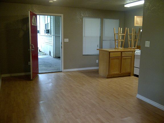 4th image of 1109 W Russell Pl APT 5