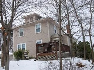 11 Kent St, Saugus, MA 01906