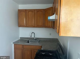 9 Sanhican Dr #11-B2, Trenton, NJ 08618
