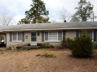 305 Peachtree St, Douglas, GA 31533
