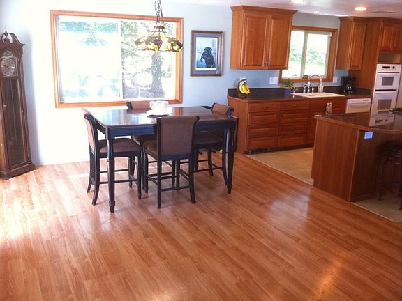 3rd image of 410 N Northridge Way