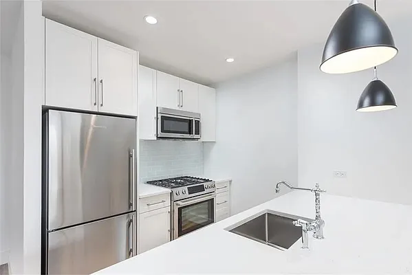 Rented by R New York | media 1