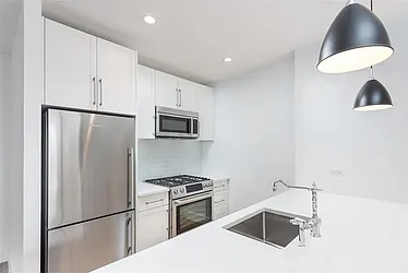 Rented by R New York