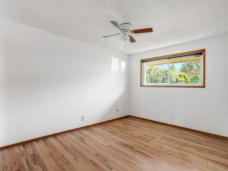 3210 SE Sherrett St — Photo 7