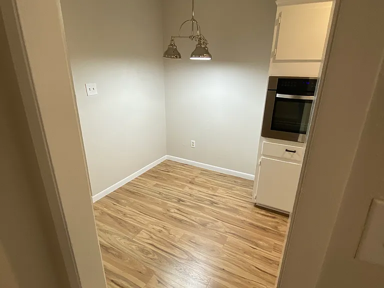 207 Marston Ave #B — Photo 10