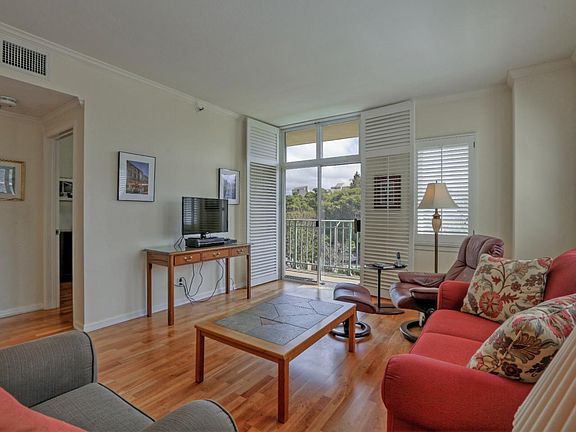 5th image of 1 Baldwin Ave APT 316