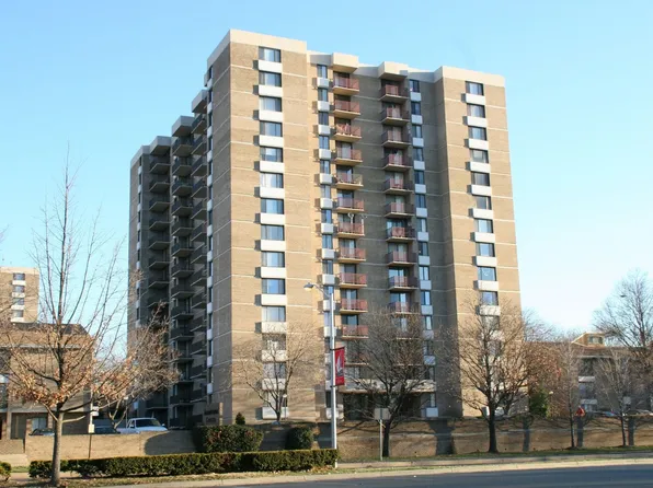118 Monroe St #10, Rockville, MD 20850