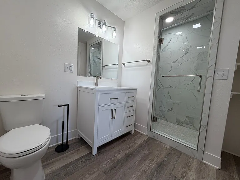 245 W 100 N — Photo 11