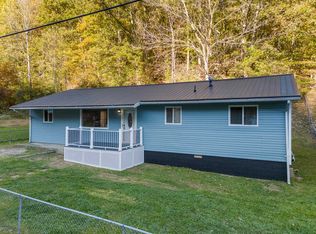 14 Friday St, West Hamlin, WV 25571