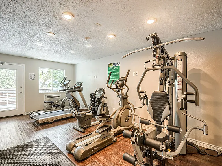 Element Austin Apartments — Photo 10