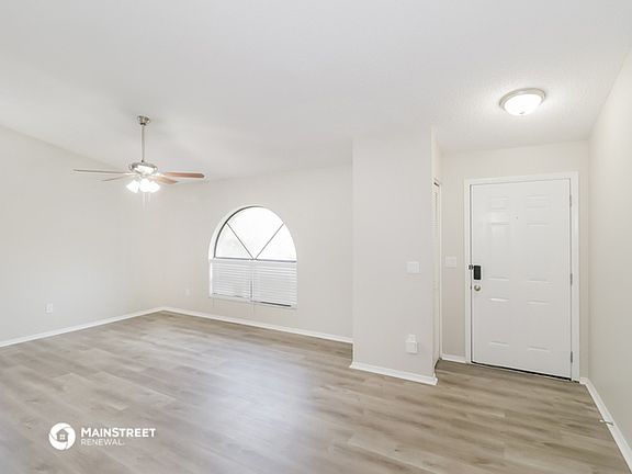 4th image of 4729 Westwind Dr