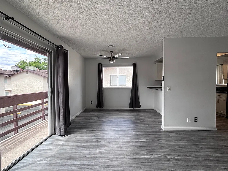2340 Canfield Dr #D — Photo 3