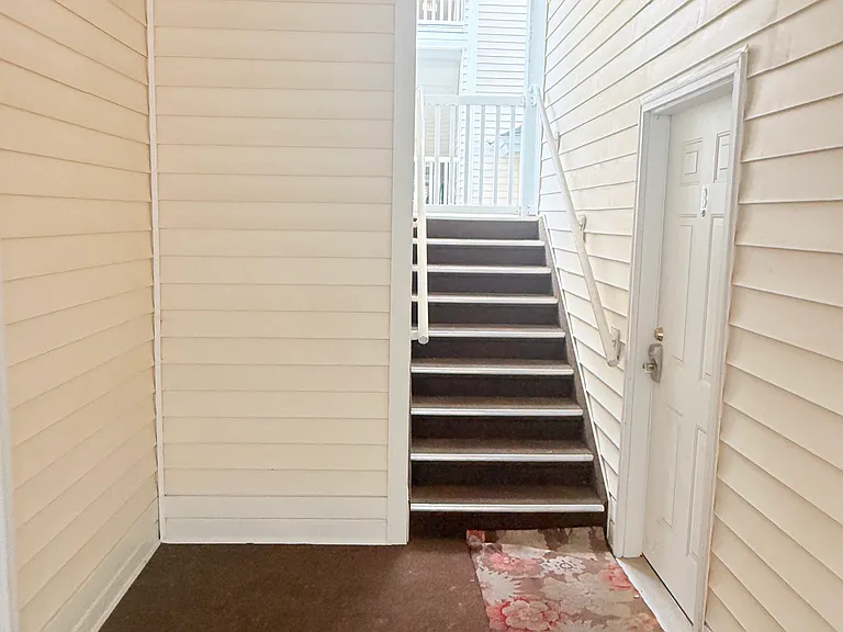 1306 River Oaks Dr #3F — Photo 1