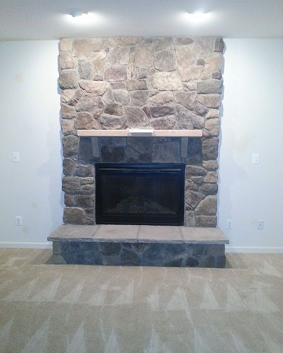 2nd image of 115 Pleasantville Ct