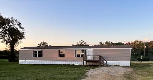 133 Country Oaks St Photo 1