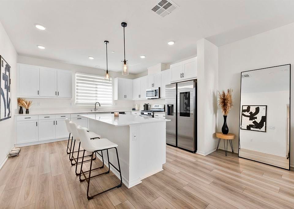 1st image of 5474 Seacliff Pl Unit 37