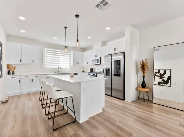 5474 Seacliff Pl Unit 37, San Diego, CA 92154