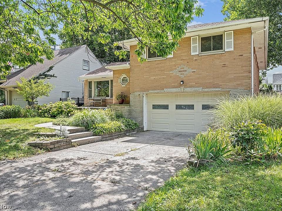 1st image of 9717 Lake Ave