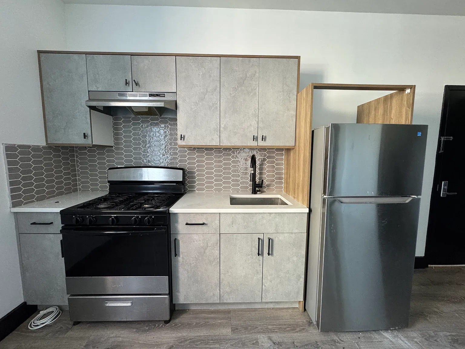2 bed, $2,000 — Photo 1