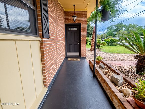 5th image of 1230 KNOBB HILL Drive