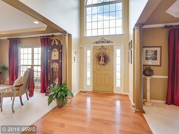 4th image of 8472 Hessian Hill Ct