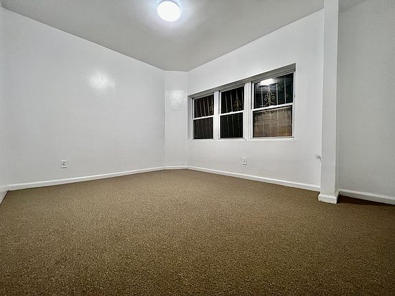 4th image of 31 107th St #1