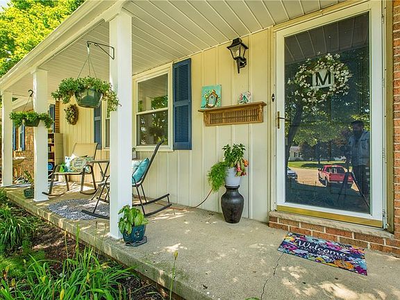 3rd image of 8581 Lassen Cir NW