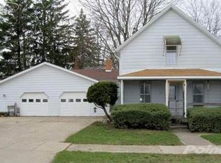 614 Chesaning St, Saint Charles, MI
