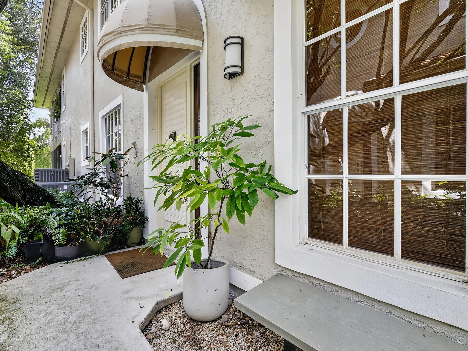 3 bed, 3.0 bath, 2765 sqft, $11,000 — Photo 4