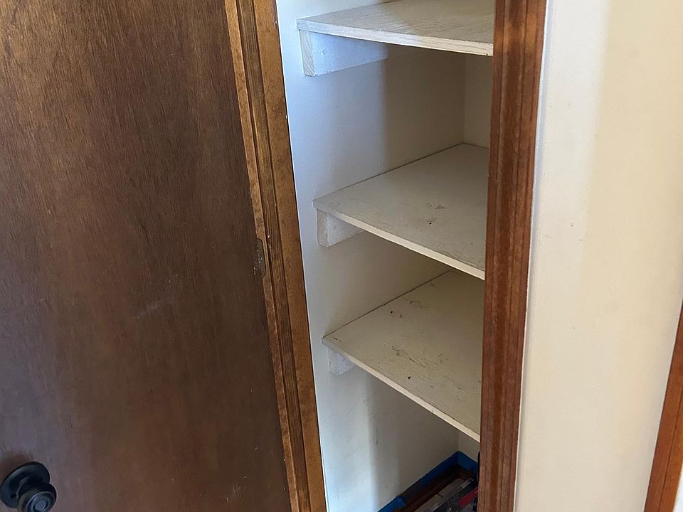 Kitchen pantry