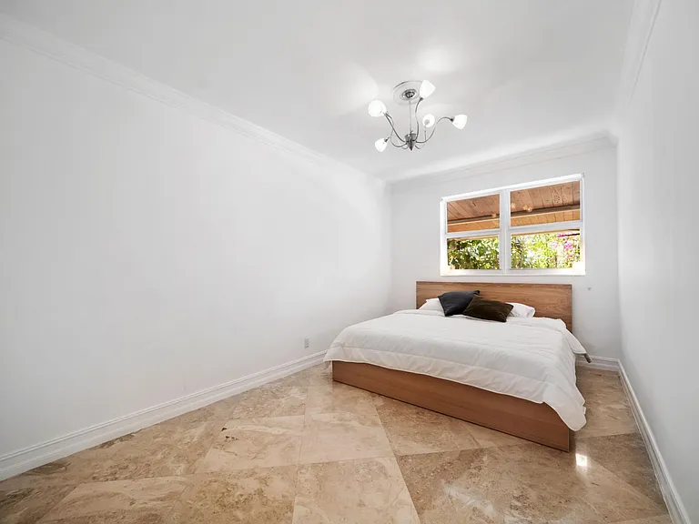 9572 Abbott Ave — Photo 28