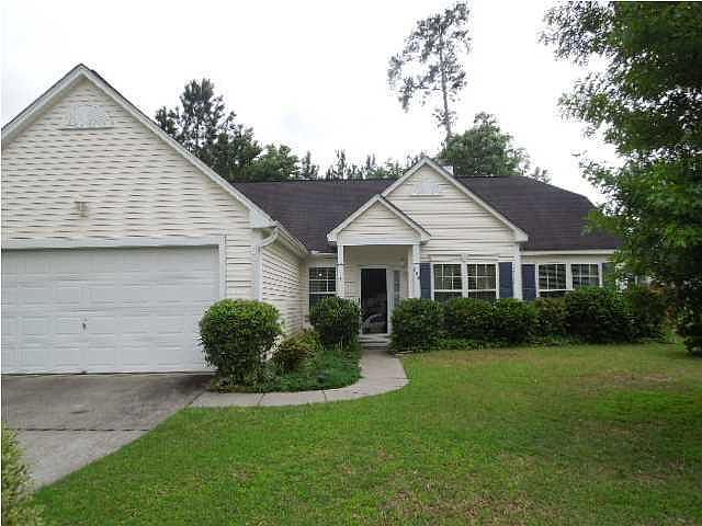 1st image of 114 Ashford Cir