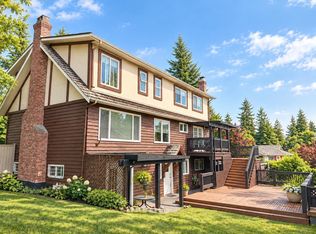 2718 Byron Pl, North Vancouver, BC V7H2K8