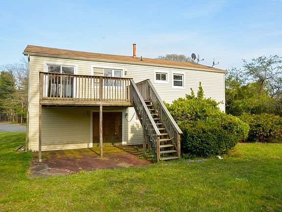 2nd image of 6 Cornell Dr