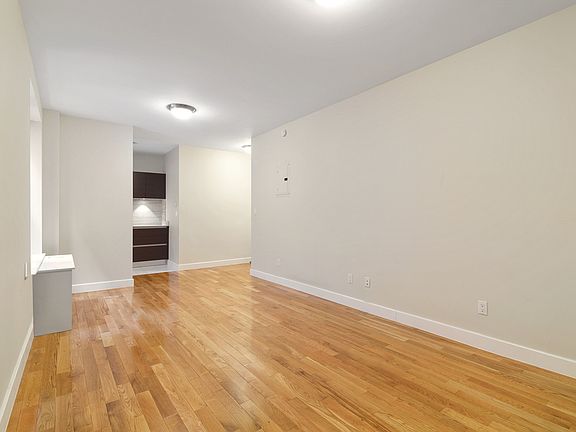 4th image of 1274 5th Ave APT 607