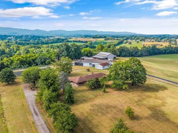3804 Sevierville Rd, Maryville, TN 37804