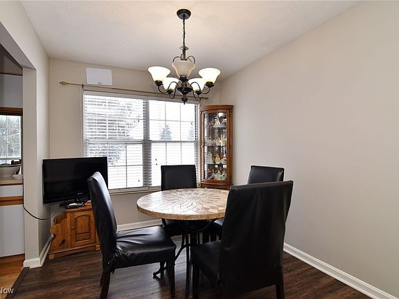 4th image of 10276 Orchard Hill Ln