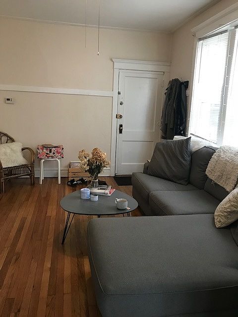 1st image of 2046 N California Ave APT 2F