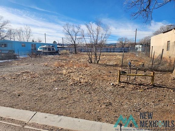 2nd image of 619 Valencia Ave