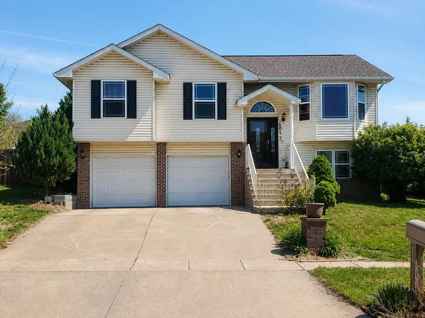 4017 Fieldcrest Dr, Sioux City, IA 51103