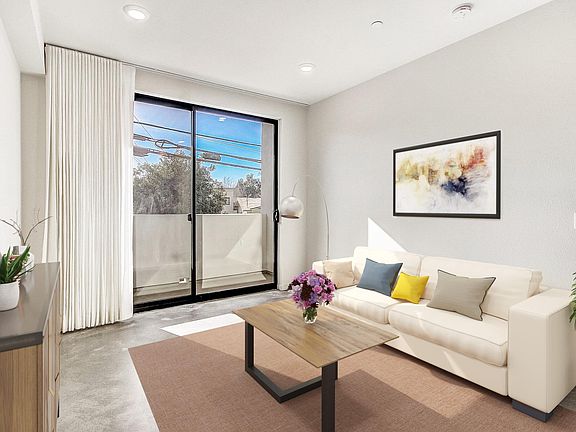 2nd image of 1901 Echo Park Ave #203