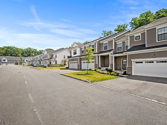 3rd image of 17 Kelsch Dr
