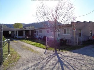 1411 W Dupont Ave, Belle, WV 25015