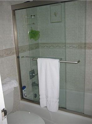 5th image of 300 Bayview Dr APT 1515