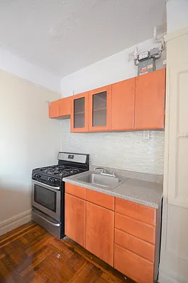 Rented by CITY SKYLINE REALTY INC | media 24