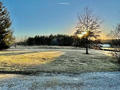 2nd image of 657 State Highway 136