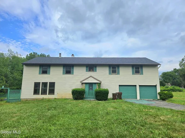 16 Theresa Lane, Voorheesville, NY 12186