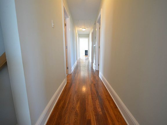 4th image of 1057 Lebeau St