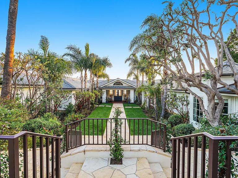 32300 Pacific Coast Hwy — Photo 4